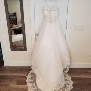 Wedding dress